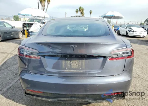 2021 Tesla Model S from USA, damaged, VIN 5YJSA1E5XMF439262